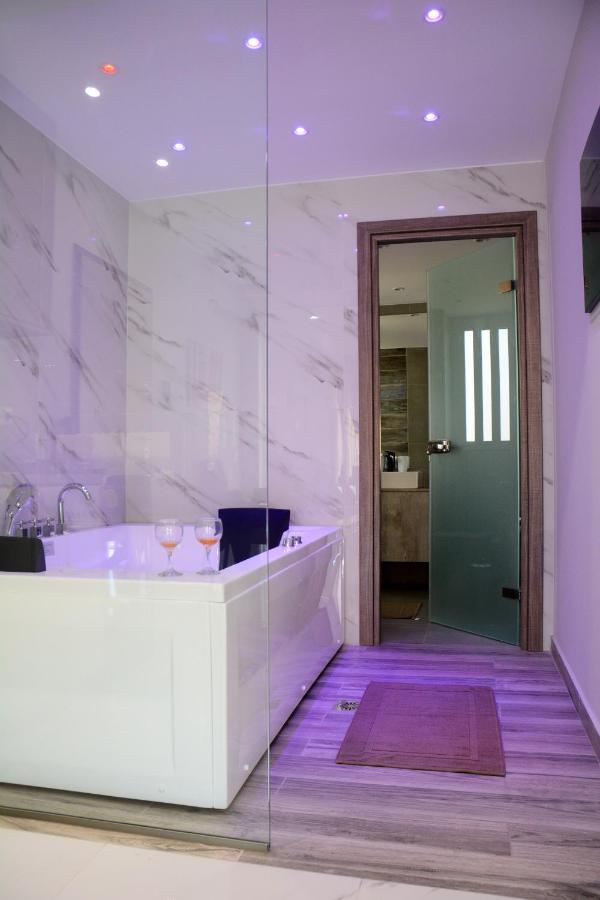 Dafni Luxury Suites 아테네 외부 사진