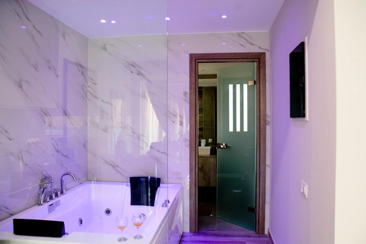 Dafni Luxury Suites 아테네 외부 사진
