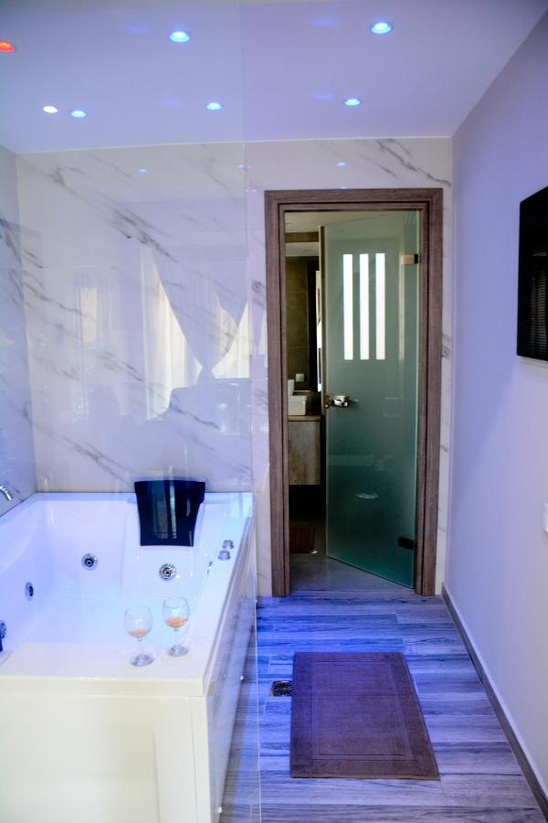 Dafni Luxury Suites 아테네 외부 사진