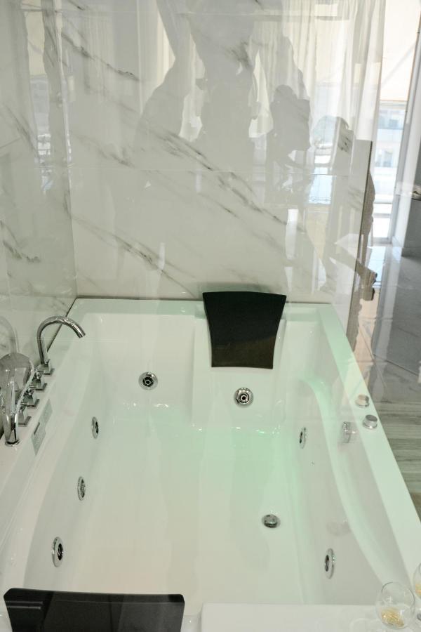 Dafni Luxury Suites 아테네 외부 사진